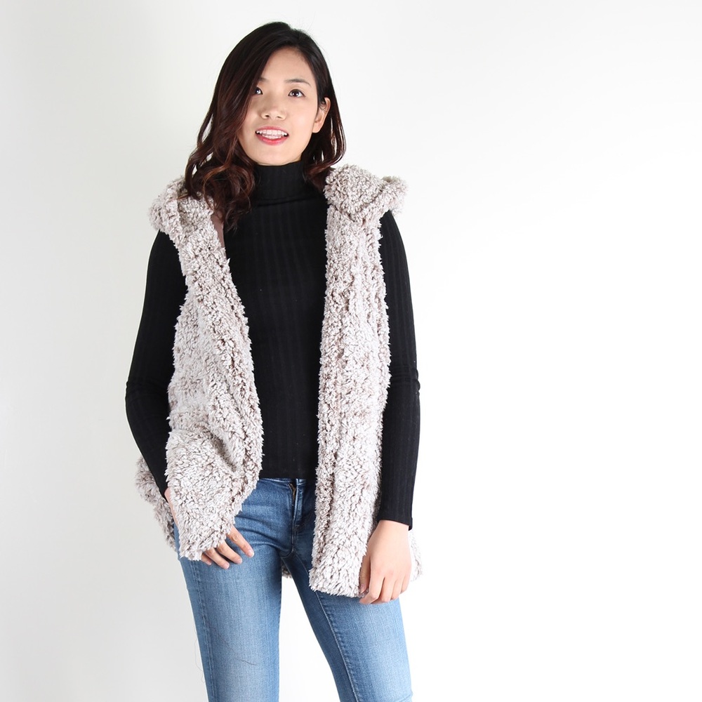 NWT, Light Brown Sherpa Hoodie Vest With Linning